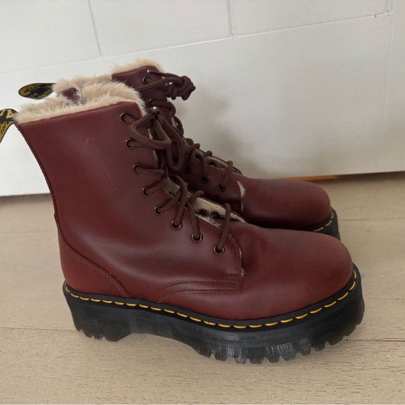 Dr Martens • Jadon Faux Fur Lined Platform Boots brown Abruzzo leather 8 - Picture 8 of 12
